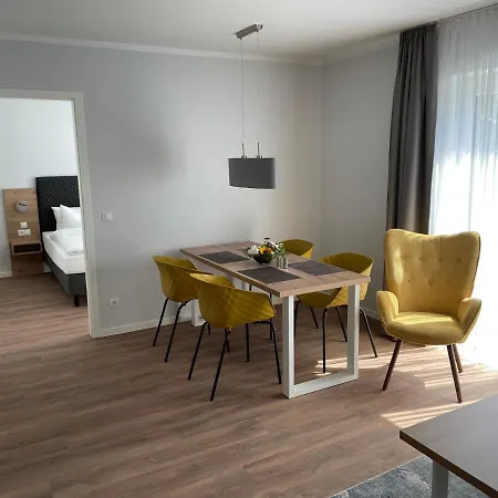 Sporthotel Neuruppin - Apartmenthaus Mit Ferienwohnungen Exterior photo