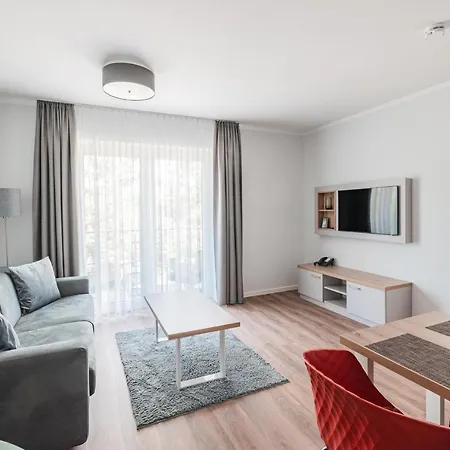Sporthotel Neuruppin - Apartmenthaus Mit Ferienwohnungen Exterior photo