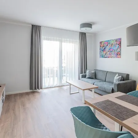 Sporthotel Neuruppin - Apartmenthaus Mit Ferienwohnungen Exterior photo