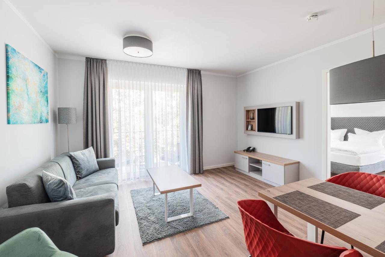 - Apartmenthaus Mit *